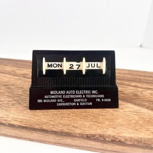 Vintage Plastic Midland Auto Electric Perpetual Desk Calendar
